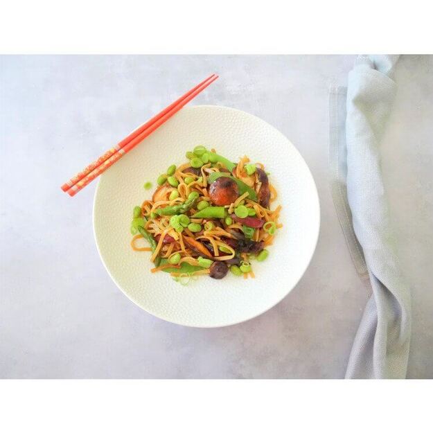 Vegetarian Lo Mein noodles