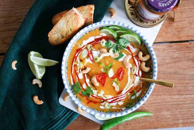 Pumpkin soup with coconut and curry